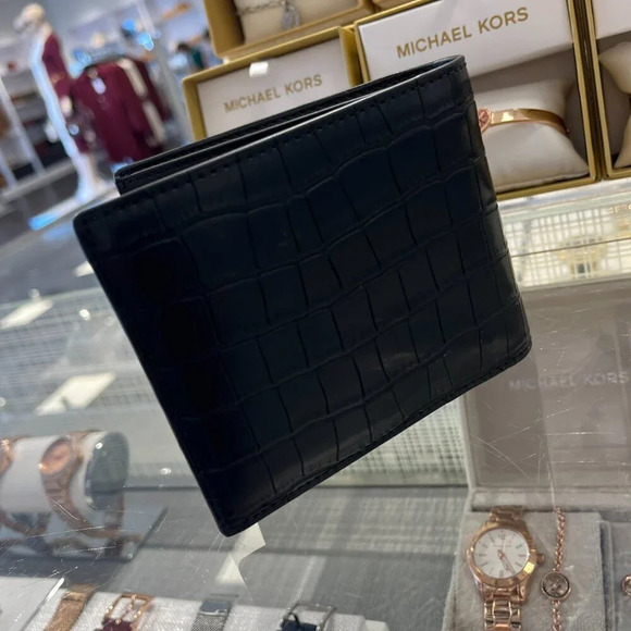 Michael Kors Rivington Billfold Wallet With Passcase 36F4LRVF2U - Picture 4 of 9